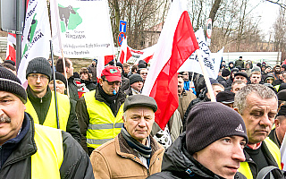 Rolnicy z Warmii i Mazur protestują w Warszawie